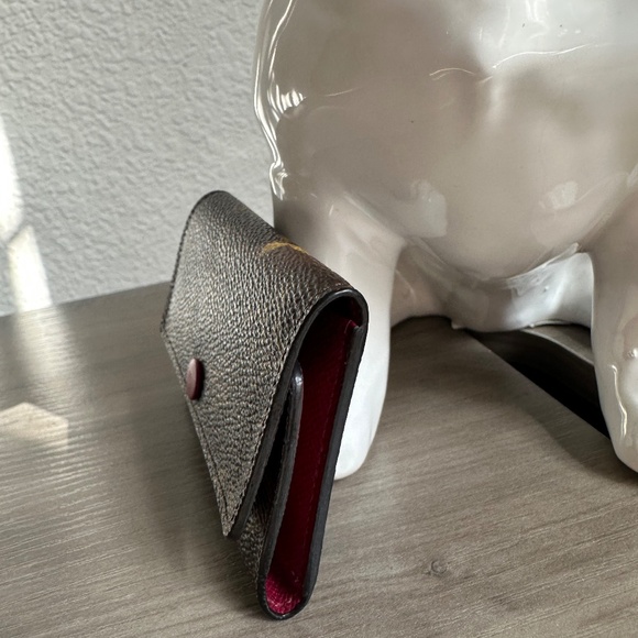 Louis Vuitton Monogram 6-Ring Key Holder - Picture 4 of 8